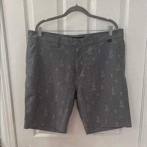 Travis Mathew Charcoal Patterned Men's Shorts